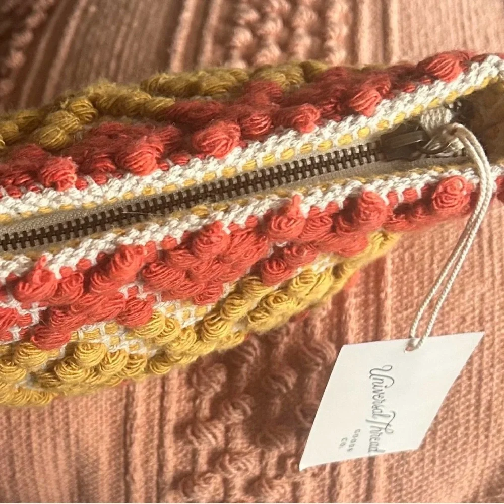 NWT..Universal Thread Knit Macrame Style Patterned Pouch/Makeup Bag